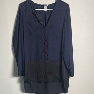 H&M Navy and Black Blouse Size 8 Women’s